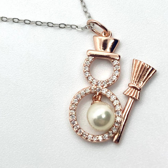 Rose Gold Plated Faux Pearl Frosty the Snowman 925 Necklace - Picture 4 of 9